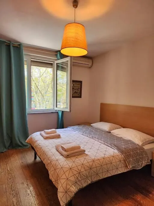 Apartment Vintage Flavor Apartment/Home Tirana